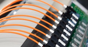 Francia invertirá 3 M€ para crear 20.000 puestos de trabajo dedicados a la fibra óptica