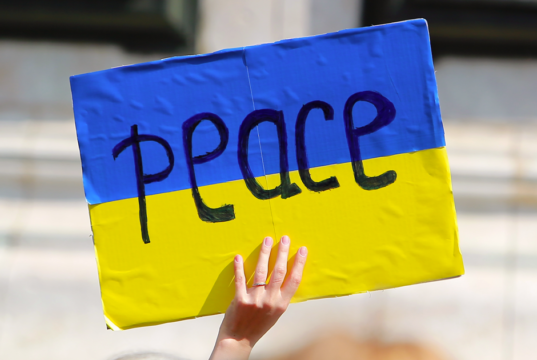 Hoy, más que nunca, es imprescindible mantener presentes los principios fundadores de Europa: paz, democracia y solidaridad