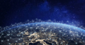 España y las TIC 2T2022 (II): la fibra llega a la mitad de los hogares de las poblaciones pequeñas España y las TIC