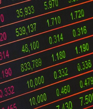 El escudo antiOPA exige un amplío compromiso político.