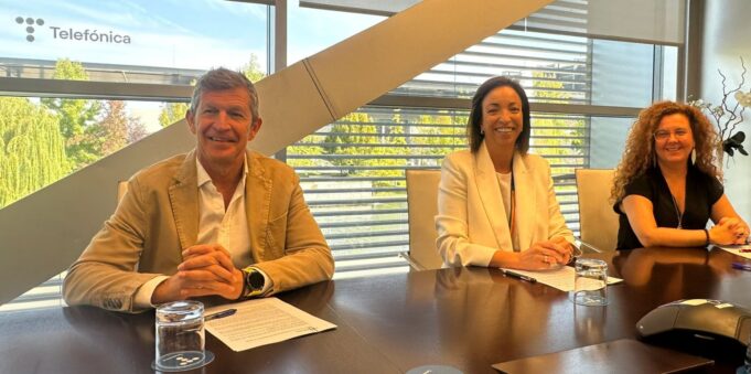 UGT logra el primer marco social de las empresas del Grupo Telefónica